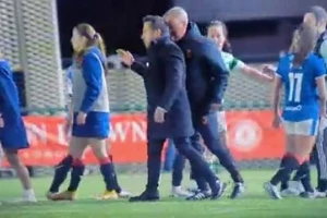 Old Firm ,"nabadanje glavom" i "mali pacov" u ženskom derbiju Seltika i Rendžersa, scene obišle svet!